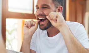 What Is the Best Way to Floss?