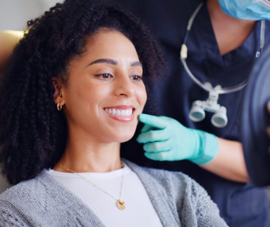 How Do Dentists Design a Natural-Looking Smile Makeover?