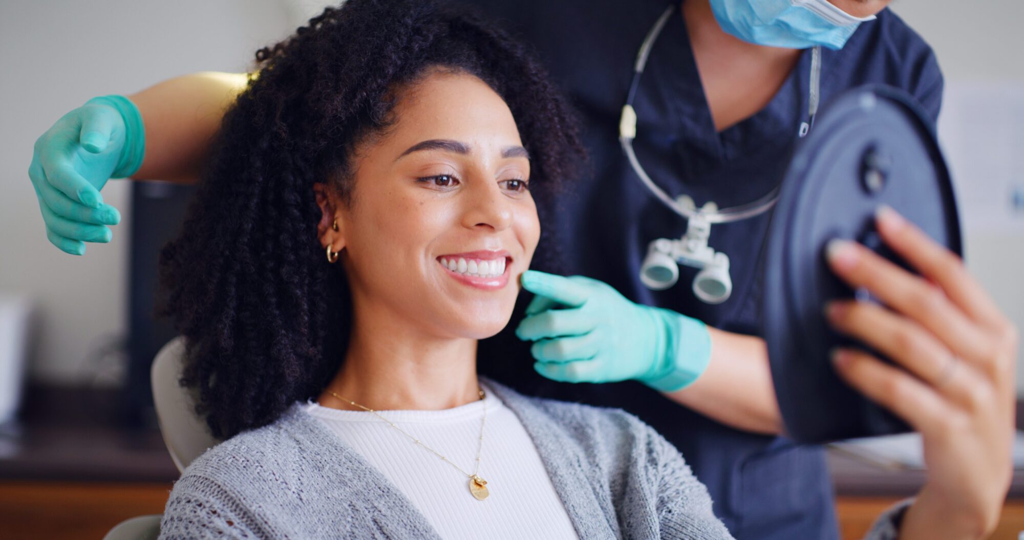 How Do Dentists Design a Natural-Looking Smile Makeover?